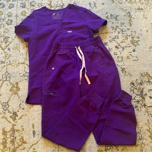 Figs purple high waisted Zamora joggers + Catrina one pocket top